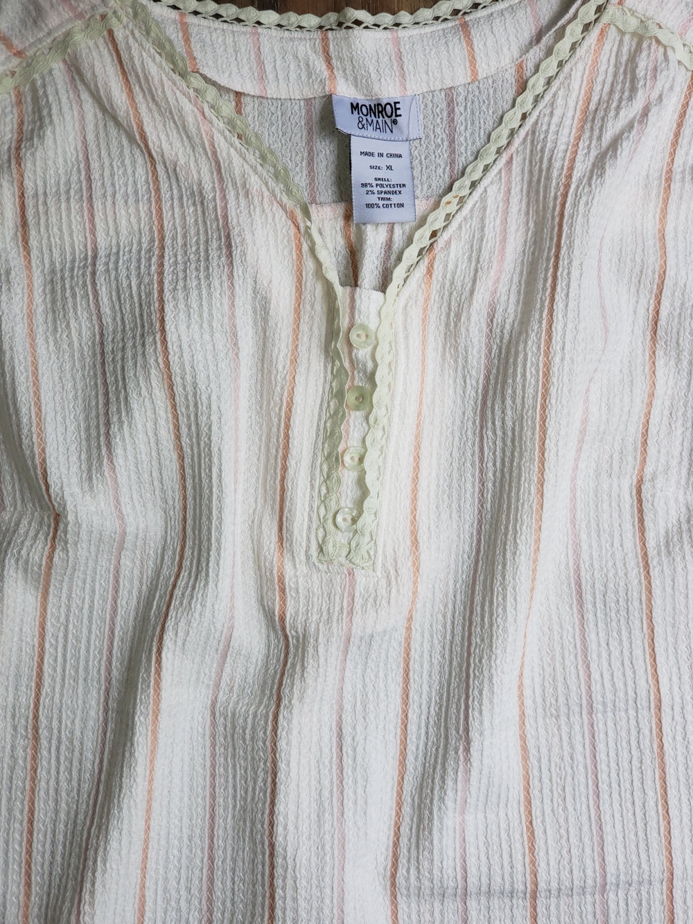 Monroe & Main Sleeveless V-neck Top with Peach Stripes Seersucker